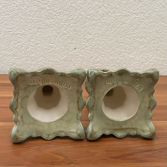 Pair Of Vintage 60’s WYLEY 67 Sage Green Muted Glazed Candle Stick Holder Set - Picture 9 of 13